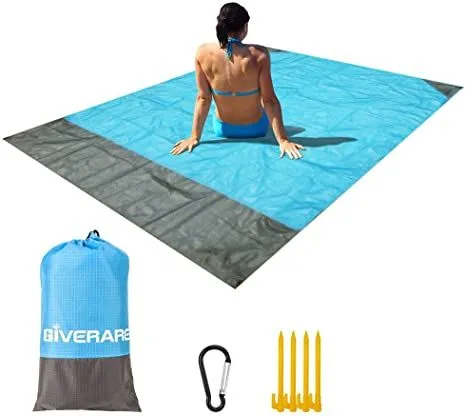 Sand-Repellent Technical Blankets